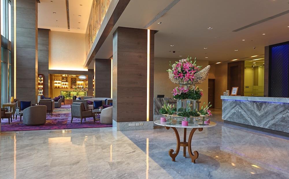 Vivanta Kolkata Em Bypass Εξωτερικό φωτογραφία Lobby